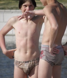 Hot Boys 197^^ 5ded4ef35dc00.jpg