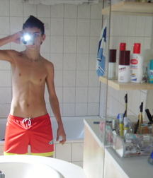 Hot Boys 198^^ 5ded4ff84771a.jpg