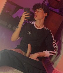 Hot Boys 200^^ 5df11b2194ac8.jpg