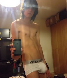 Hot Boys 203^^ 5df907bc6eefc.jpg