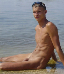 Hot Boys 203^^ 5df907bdce6bd.jpg