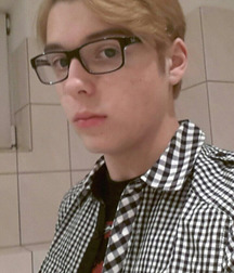 Hot Boys 209^^ 5e03c2876138b.jpg