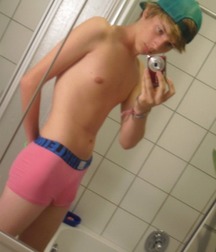Hot Boys 220^^ 5e1623fe3acbf.jpg