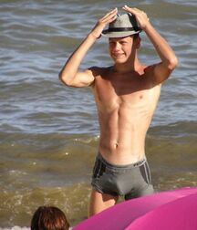 Hot Boys 268^^ 5eb1a6d44746b.jpg