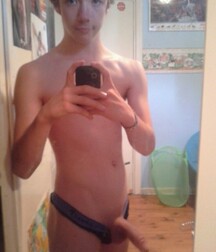 Hot Boys 271^^ 5ec96cd6ab04f.jpg
