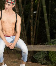 kenZaenZ Cam Boy 5ad38b17d4d35.jpg