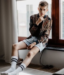 chaussettes et pieds 5b1fef1056e97.jpg
