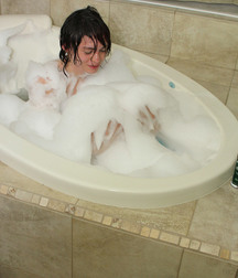 Michel Boy Roxy take a shower 57f83a0fcf604.jpg