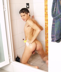 Michel bath Boy 58b0bf97c97e1.jpg