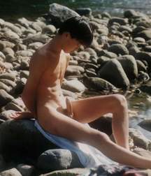 Michel at beach 15 5a35e48f02853.jpg
