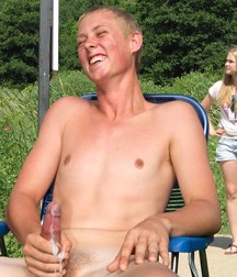 Michel in the sun 5b0db9713e736.jpg
