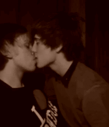 DutchFapper's Cute Boys GIF's (Volume 1) 5be88b161a19a.gif