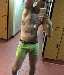 pimmelzeigen 5803d72bd6544.jpg