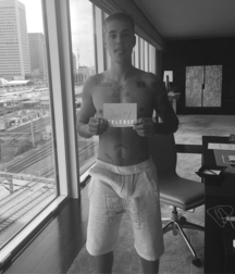 Bieber Fakes und Orginal  5881f3d40c480.jpg