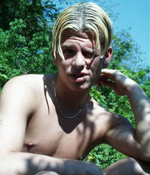 andy model 58e29e66699cc.jpg