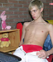Bastian blonder traumboy 590d84a69714c.jpg