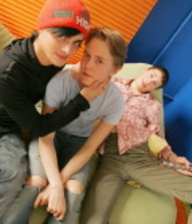 3 boys 1 dildo 5940d7d8b028d.jpg