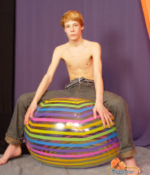 ginger auf ball 5940d9149bb6a.jpg