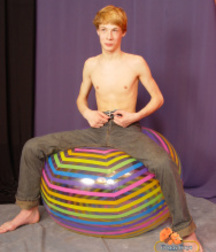 ginger auf ball 5940d91b86ade.jpg