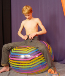 ginger auf ball 5940d91d08ec8.jpg