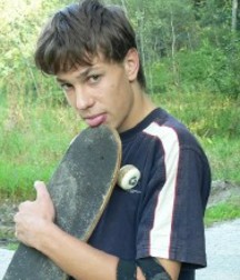 skater zeigt po 5940d9648cb72.jpg
