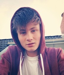Cute Boys and Dicks 57b7a8498bd61.jpg