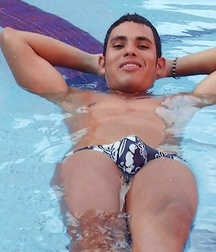 nice boys 5a6e06737ea28.jpg