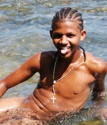 nice boys 5a6e067a7a0db.jpg