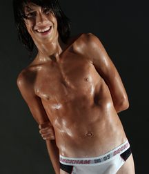 nice boys 5a6e0700a6699.jpg