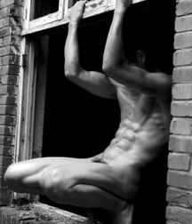nice boys 5a6e07407a321.jpg