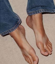 Beautiful feet (22) 5815c770395a4.jpg
