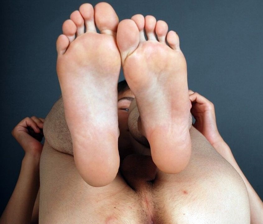 Beautiful feet (31) - 6127864.jpg