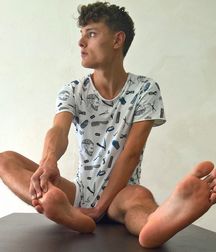 Beautiful feet (39) 5866f1b6511b7.jpg
