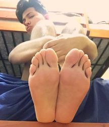 Beautiful feet (52) 5886c72b5c047.jpg