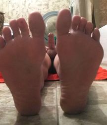 Beautiful feet (56) 5894ee59da0aa.jpg