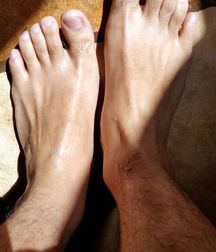 Beautiful feet (59) 589dfdbf88606.jpg