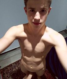 Beaux minets - Sexy boys (145) 58b7e02550c80.jpg