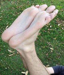 Beautiful feet (77) 58d6920070b21.jpg