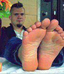 Beautiful feet (109) 5942d84fe6be2.jpg