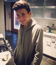 Daniel Skye 583e70c78fe73.jpg