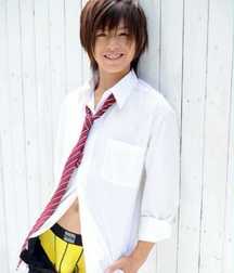 PRETTY BOY 1 5ab5b9685fdba.jpg
