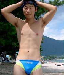 PRETTY BOY 2 5ac098e9888e9.jpg