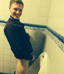 COLLEGE GUYS 5b2f50e156fdd.jpg