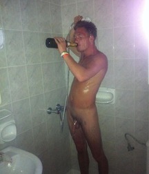 COLLEGE GUYS 5b2f510cc90a7.jpg