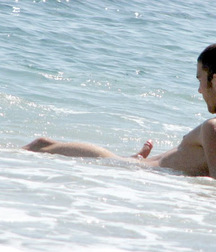 boys on the beach nudists 5859940080f59.jpg