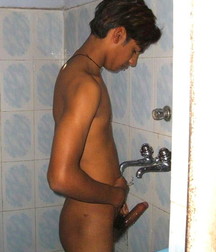guys who make the shower 585fa7e9ae57d.jpg