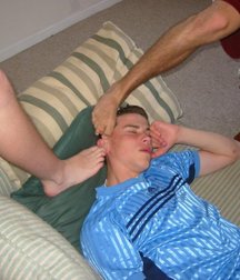guys showing their feet 5860df55a335d.jpg