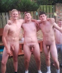 straight boys naked 5862d1c1b755d.jpg