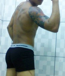 Sexy backs of blacks guys 58654d7f8887e.jpg