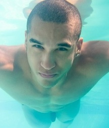 naked boys swimming in the pool 5868d4315aaef.jpg